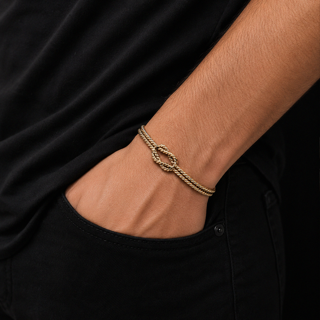 Brazalete Náutico ajustable en oro sólido 10k para hombre en muñeca