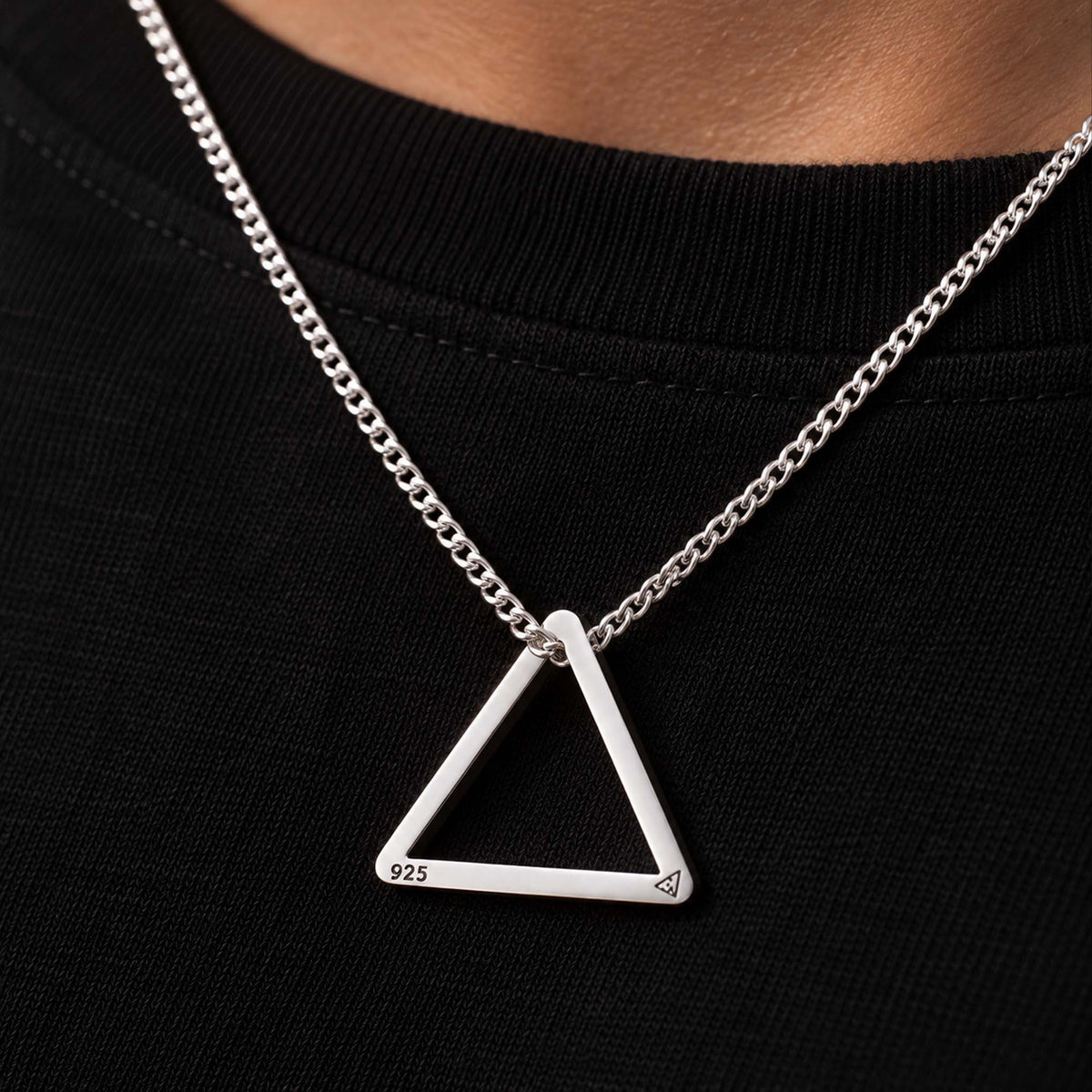 Capella Necklace 1mm Silver