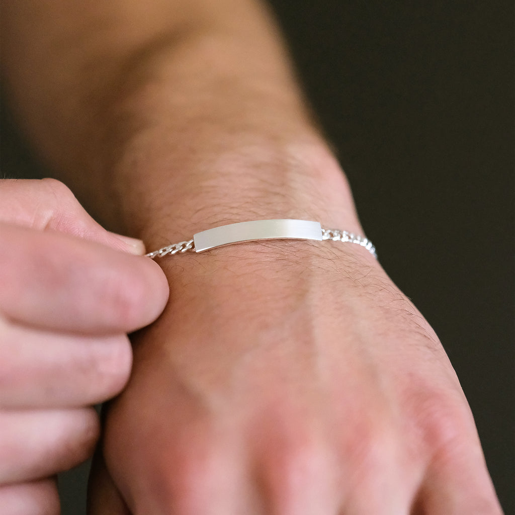 Curb Zegrinada 4mm (Curved Plate 6mm Silver) Bangle