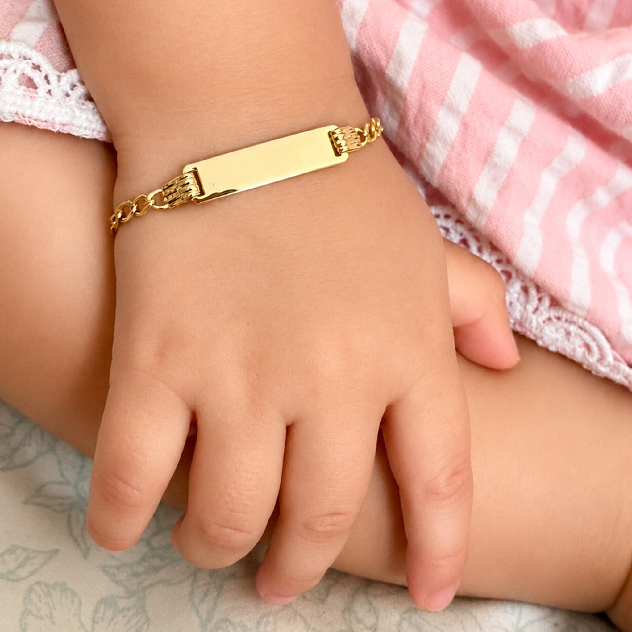 Curb 2mm (Solid Gold) Plate 5mm Slave