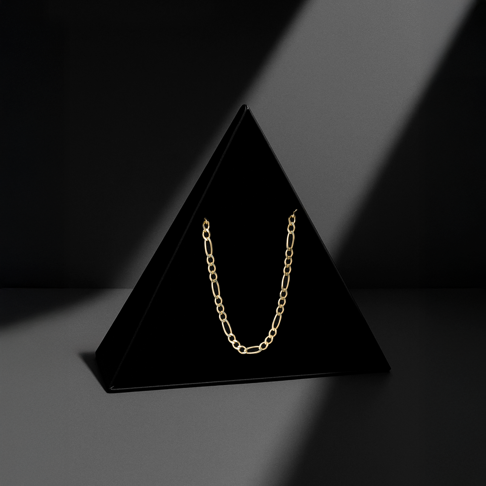 Figaro 3x1 3mm (Solid Gold) Chain