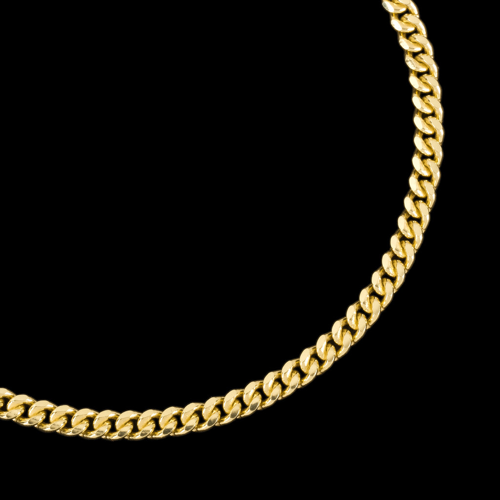 Detalle del tejido Cuban Link 4mm en oro sólido